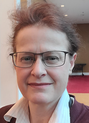 Allison Ruffner headshot photo.