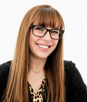 Mia Langworthy headshot